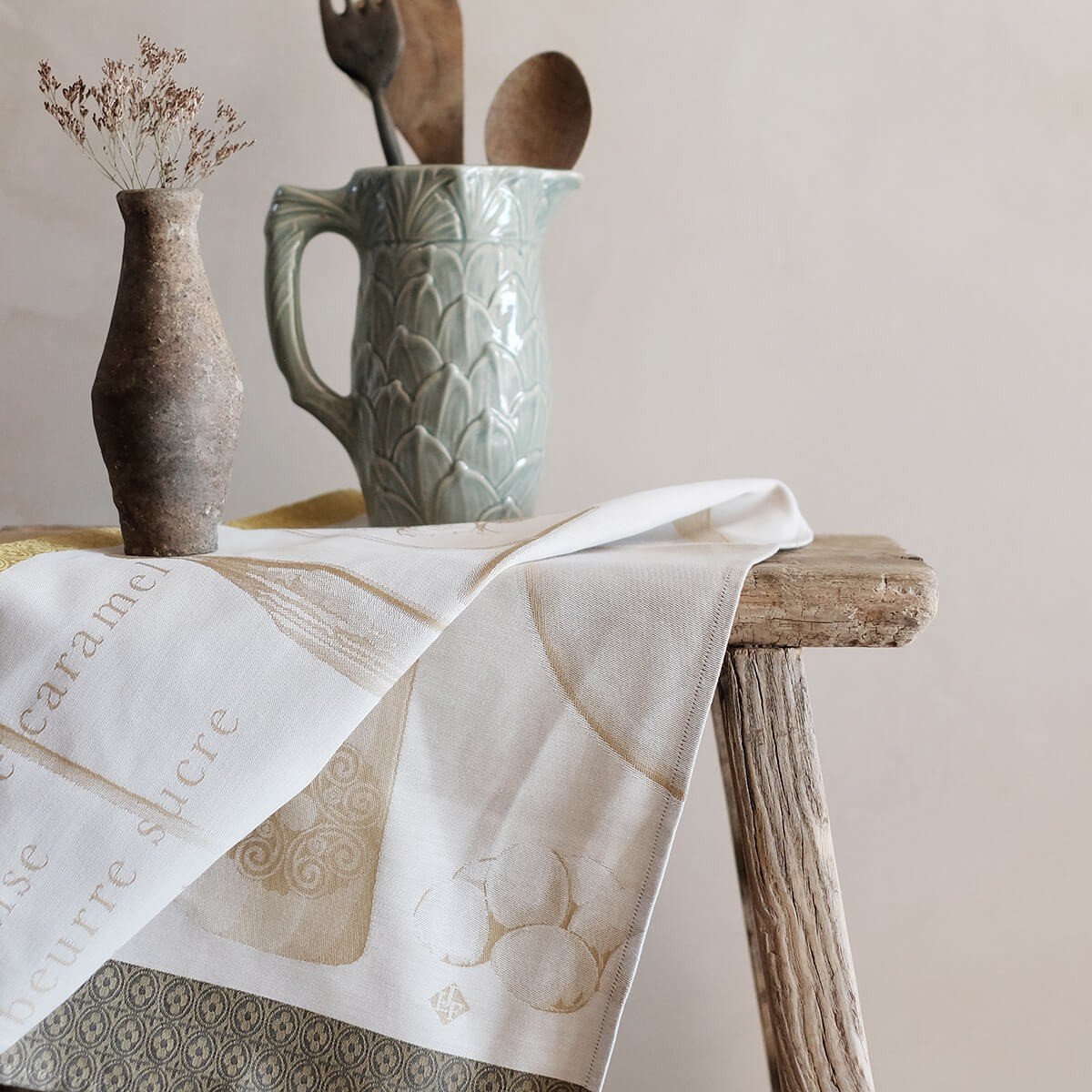 Crepes Ecru Tea Towels by Le Jacquard Français