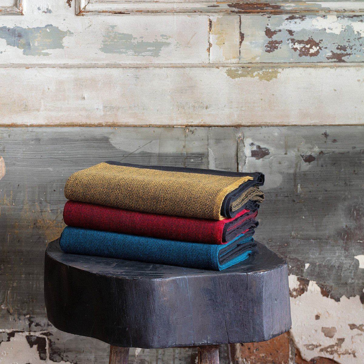 Duo Plum Throw by Le Jacquard Français