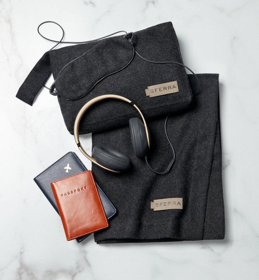 Viaggio Smoke Luxury Travel Set by Sferra