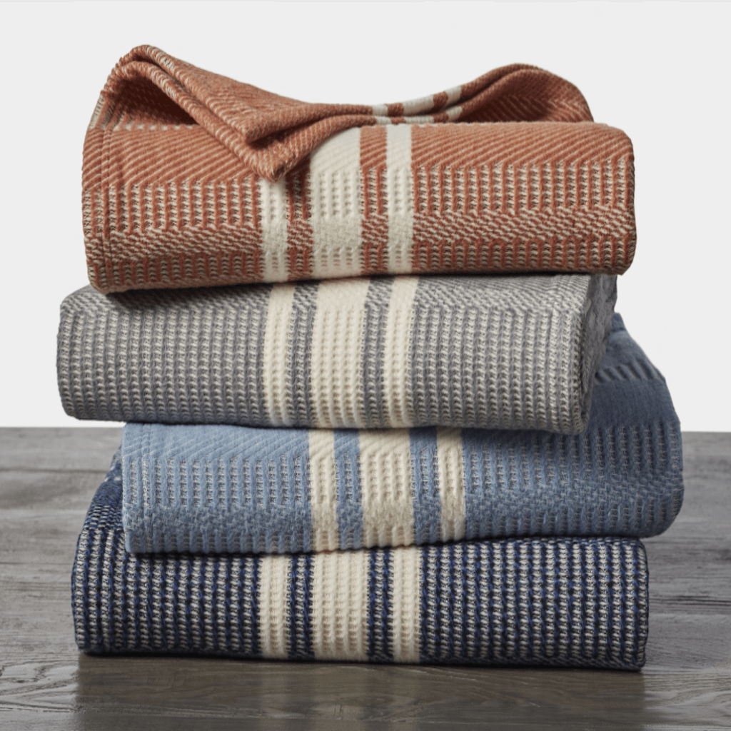 Cirrus Spice Organic Throw by Coyuchi