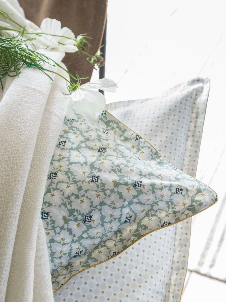 Feuilles d'Ikat Bedding by Alexandre Turpault