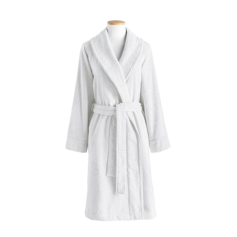 Ess-cale White Robe by Alexandre Turpault