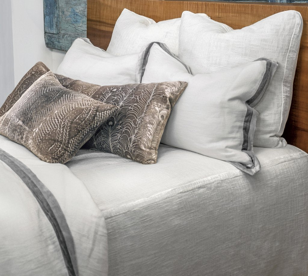 Chunky Weave White Coverlet by Kevin O'Brien Studio