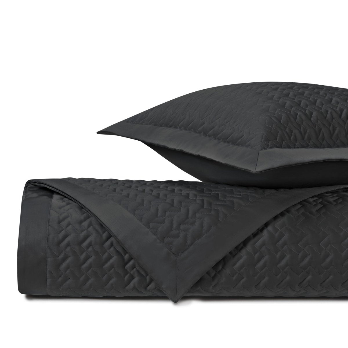 Houndstooth Quilted Black by Home Treasures