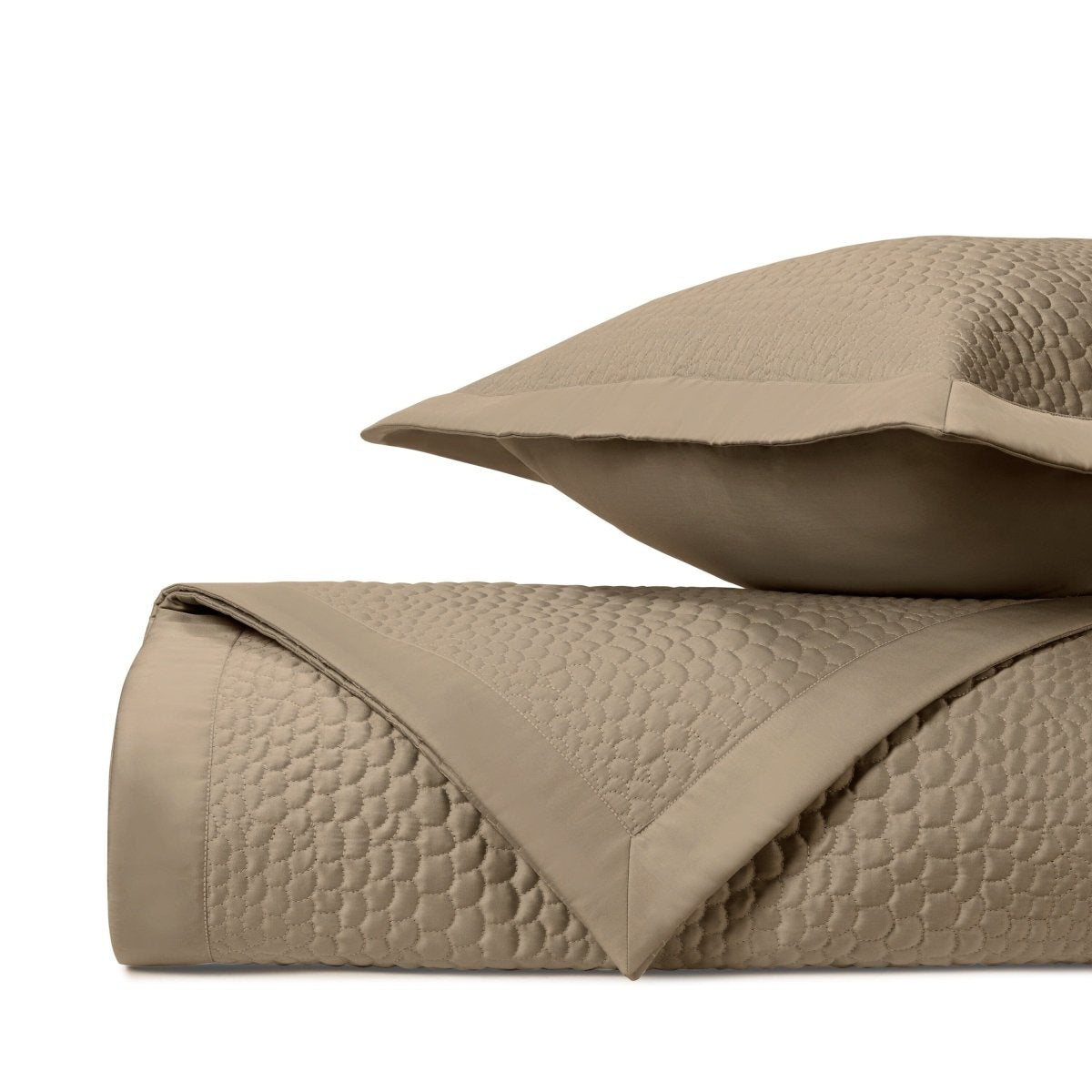 Komodo Quilted Candlelight by Home Treasures