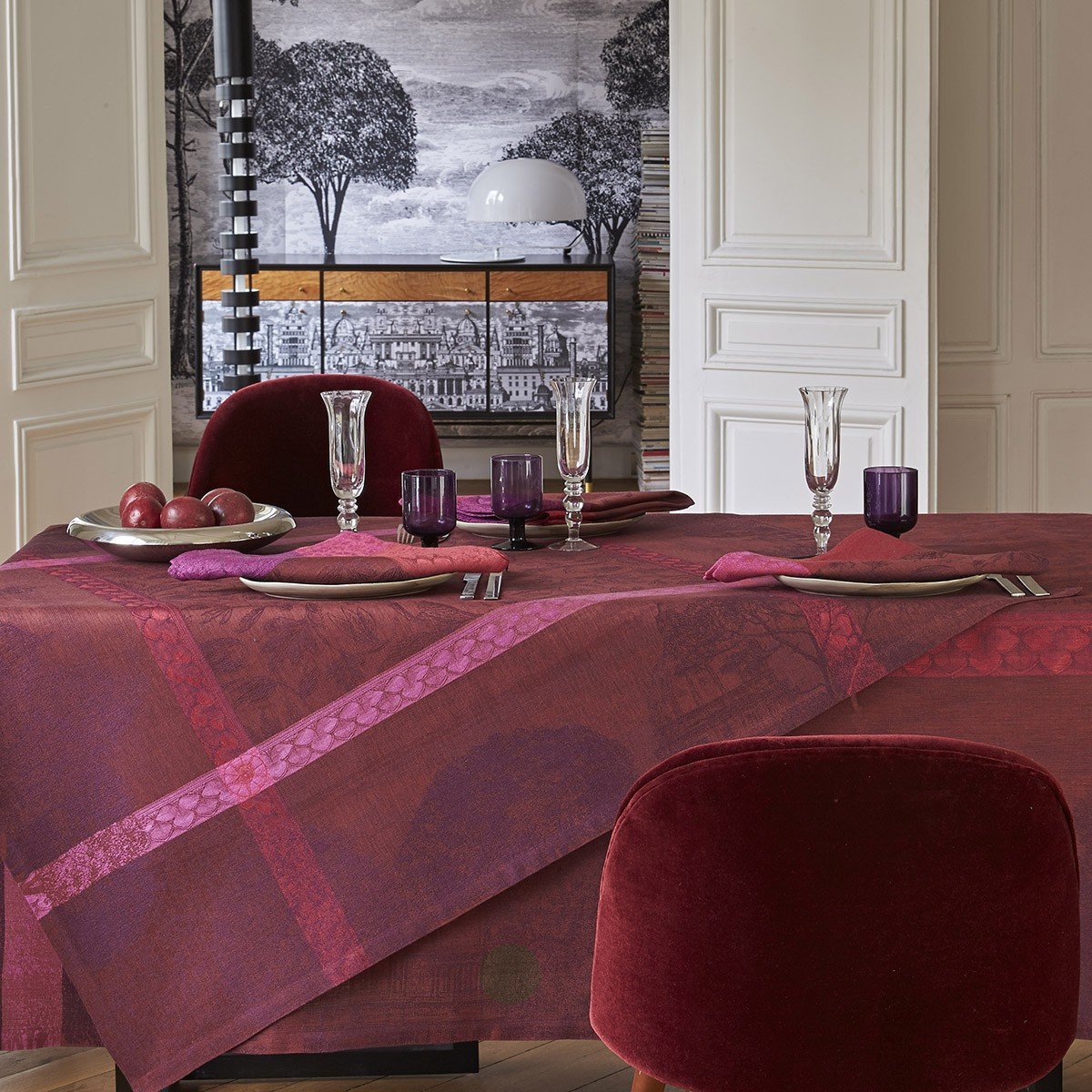 Symphonie Baroque Maroon Table Linens