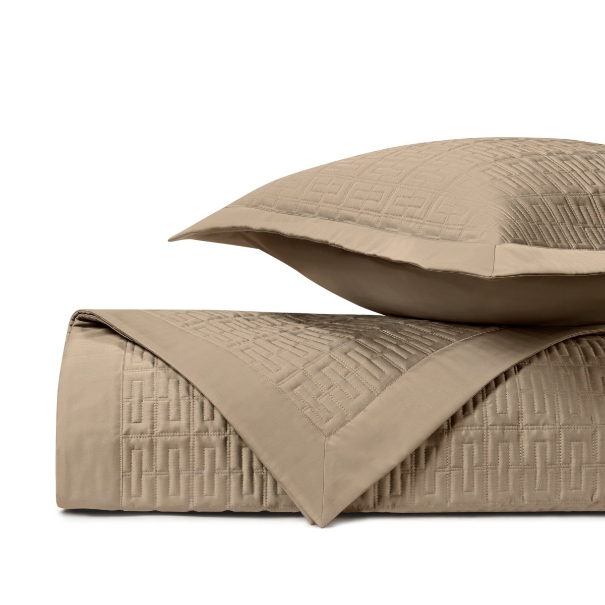 Londres Quilted Candlelight by Home Treasures