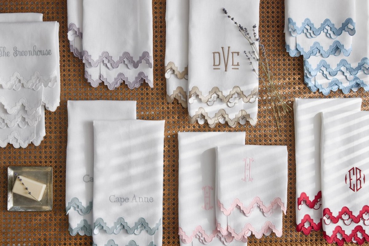 Matouk Aziza Linen Guest Towels - Set of 2