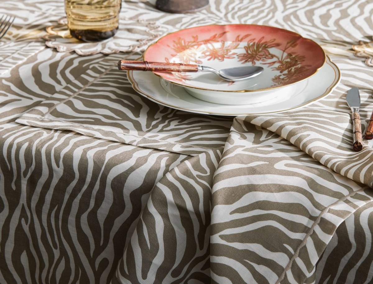 Regine Coconut Tablecloths | Matouk Schumacher