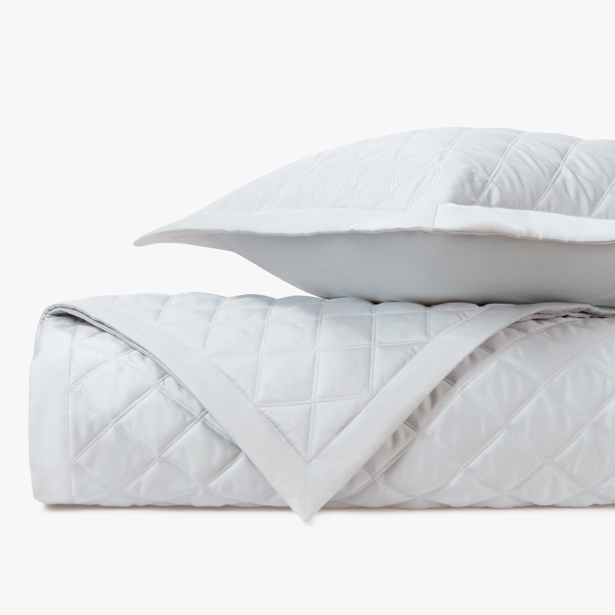 Mesa Quilted White by Home Treasures