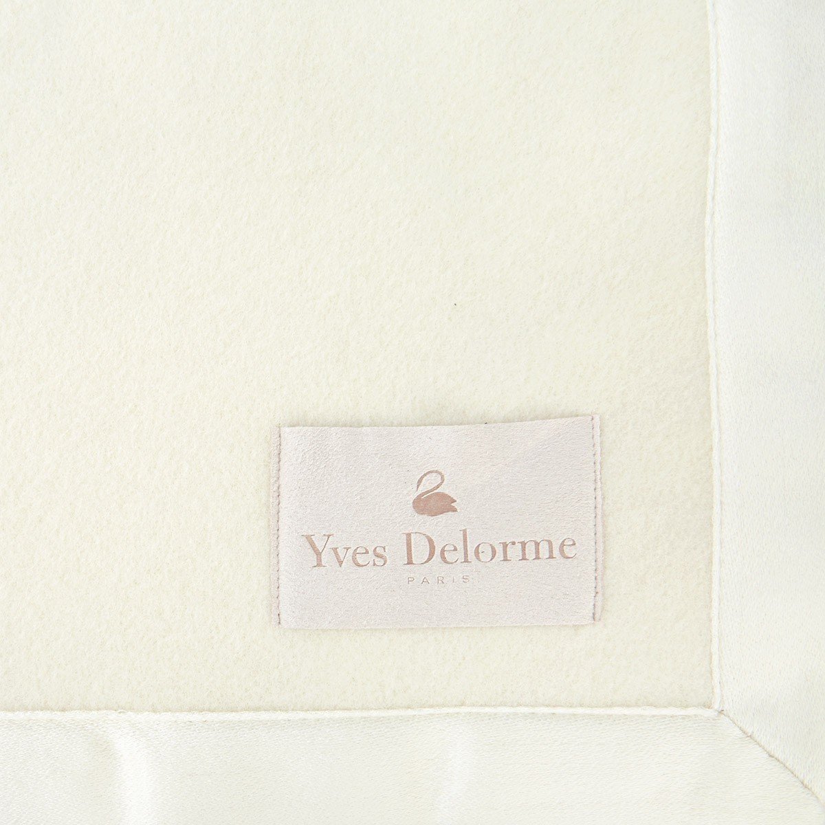 Nymphe Cashmere Blanket in Nacre by Yves Delorme