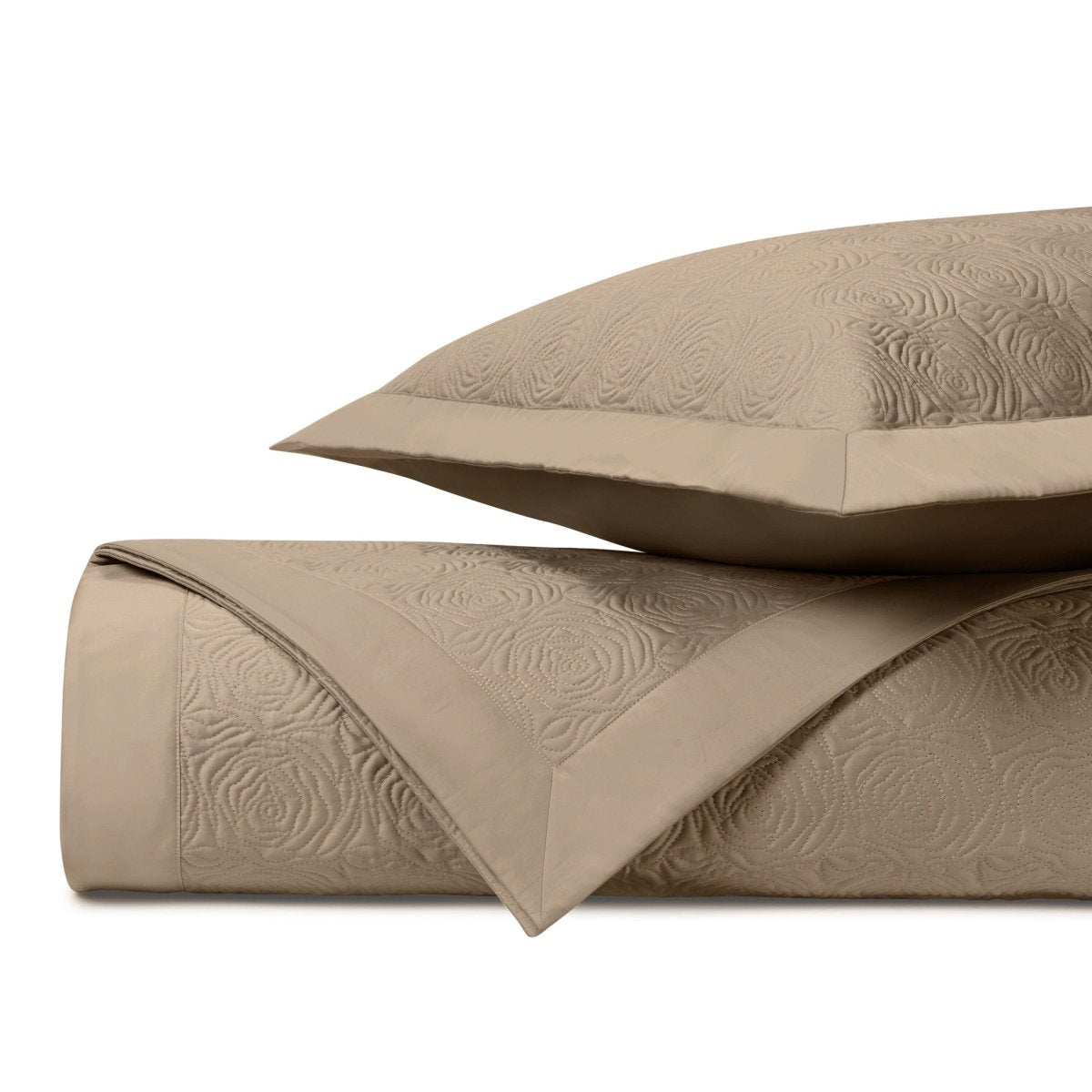 Roses Quilted Candlelight by Home Treasures