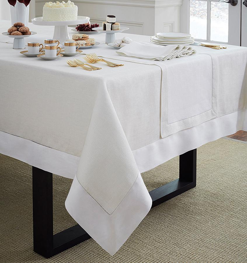 Reece Tablecloths by Sferra
