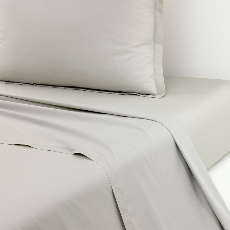 Batiste Seigel Bedding by Yves Delorme