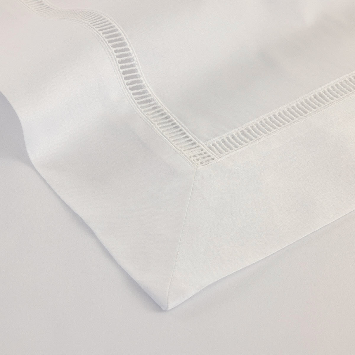 Colisee Organic Sateen Bedding by Yves Delorme