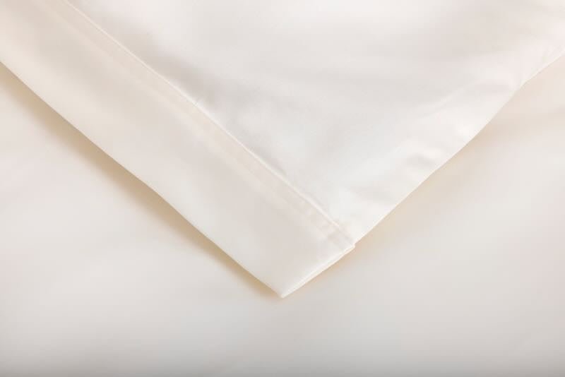 Prodige Crème Bedding by Yves Delorme Couture