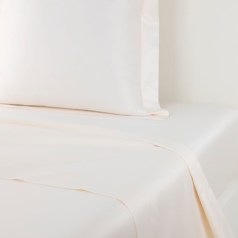 Prodige Crème Bedding by Yves Delorme Couture