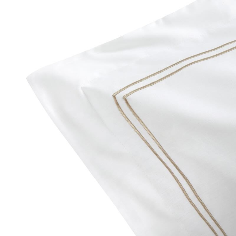 Duo Pierre Bedding by Yves Delorme