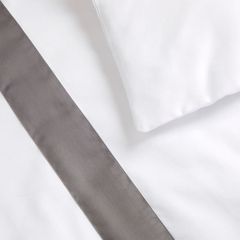 Linea Platine Bedding by Yves Delorme