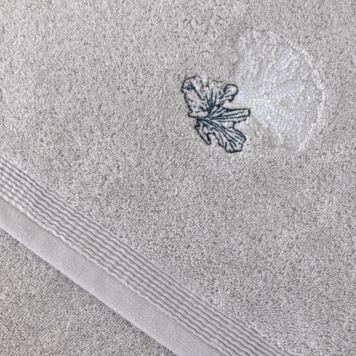 Moon Flowers Towels by Hugo Boss Home